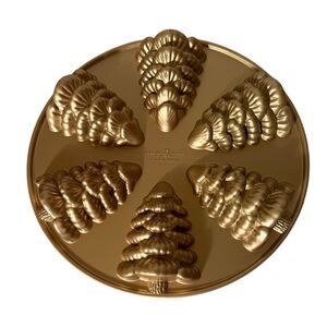 Nordic Ware Cake Pan Evergreen Cakelet Christmas Tree Holiday Gold Limited 2018